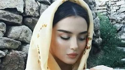 جوزي قالي انه مسافر أسبوع شغل وانه ضروري ومينفعش يتأجل